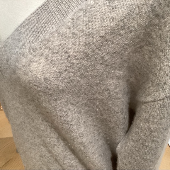 White+Warren Cashmere V-Neck Size Large Women Gray - Picture 6 of 10